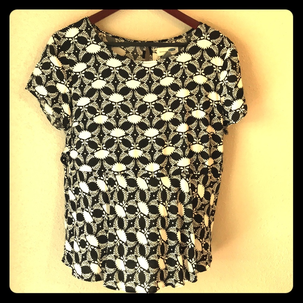 Short sleeved peplum blouse